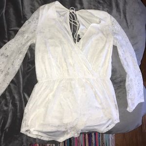 Size Medium Express Long Sleeve White Lace Romper